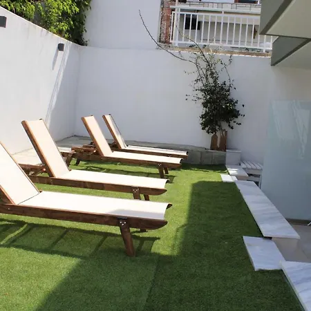Aparthotel My Place Luxury Neos Marmaras